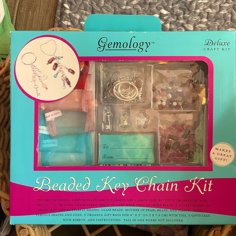 Beaded keychain kit